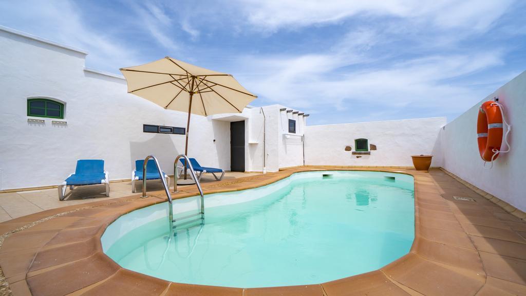 Villa With Amazing Views, Jacuzzi And Private Pool Сан-Бартоломе Екстер'єр фото